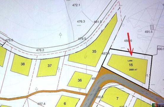 Plot of urbanized land in Cambra &#8211; Vouzela